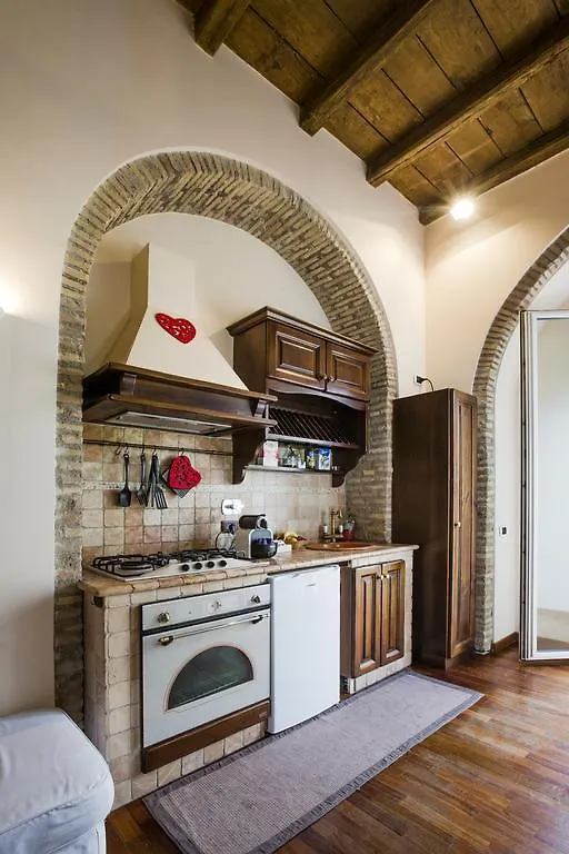 Pettinary Village B&B Rom 3*,