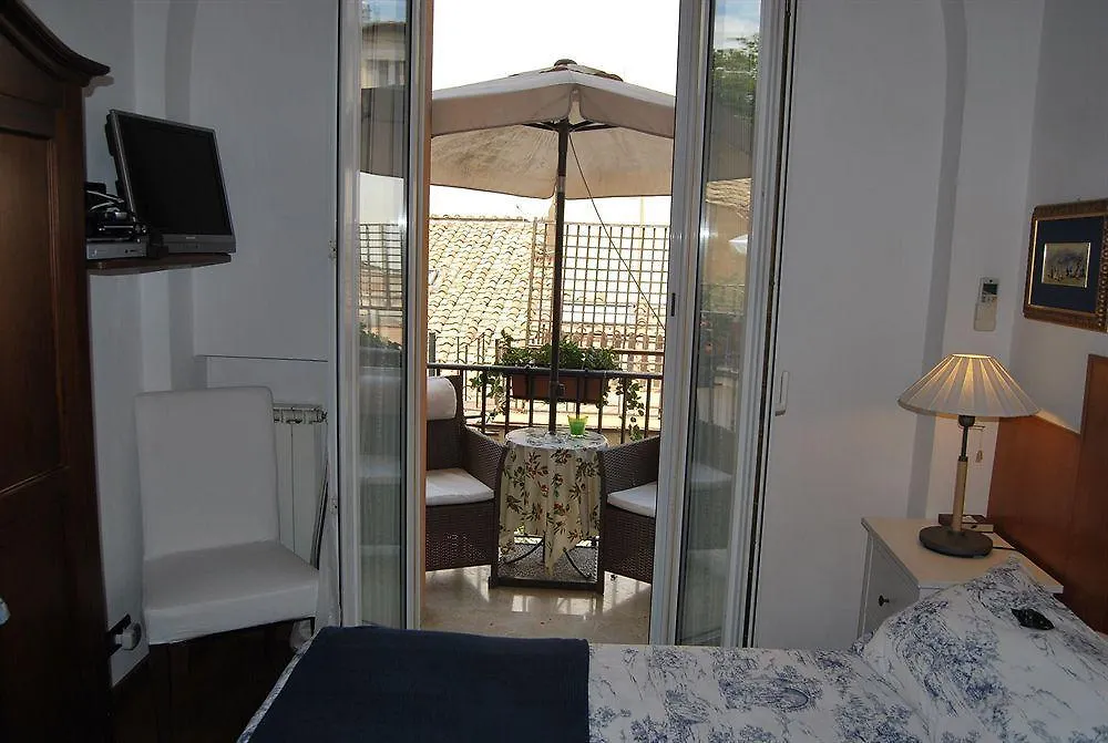 Pettinary Village B&B Rom Bed & Breakfast