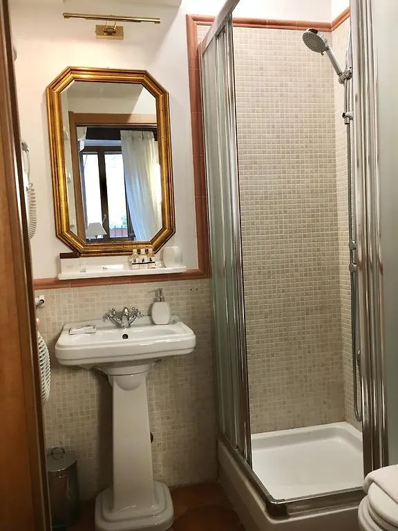 Pettinary Village B&B Rom Bed & Breakfast